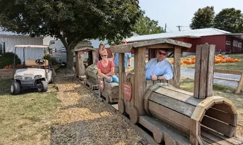 Photo Ops at Tanners Orchard!