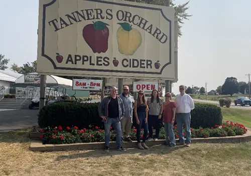 Photo Ops at Tanners Orchard!