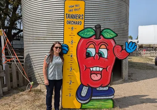 Photo Ops at Tanners Orchard!